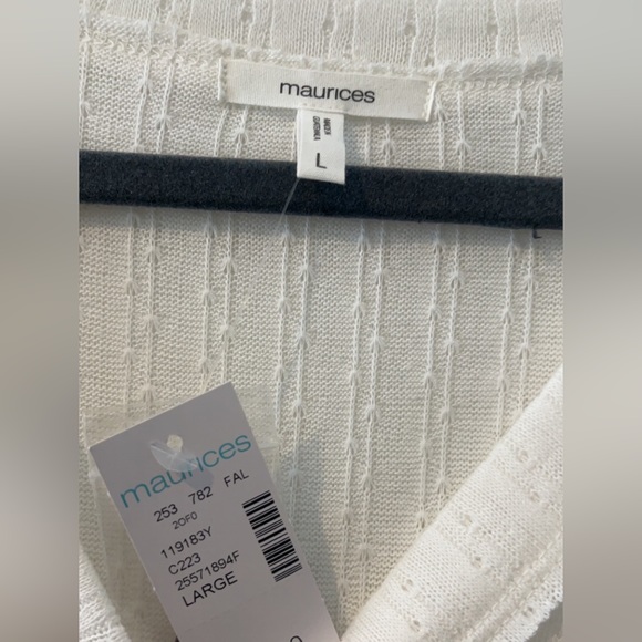 Maurice’s long sleeve top - Picture 2 of 3